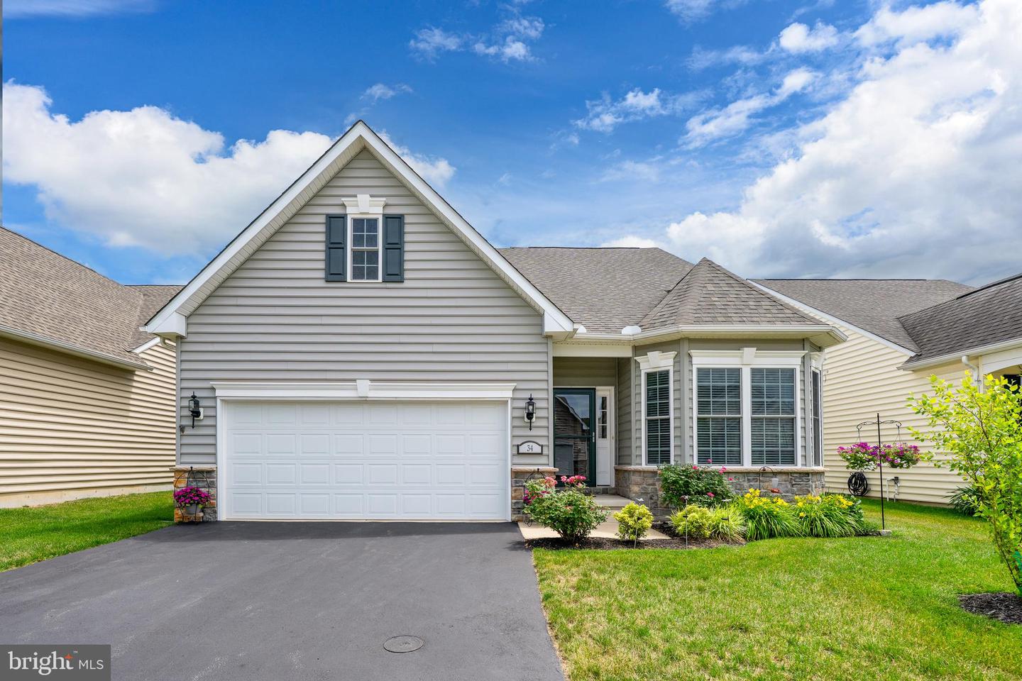 34 Hengst Farm Ln — photo