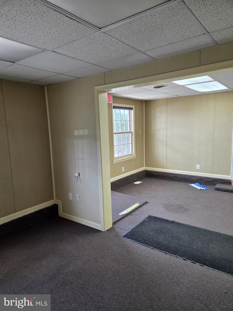 1661 S Dupont Hwy — photo
