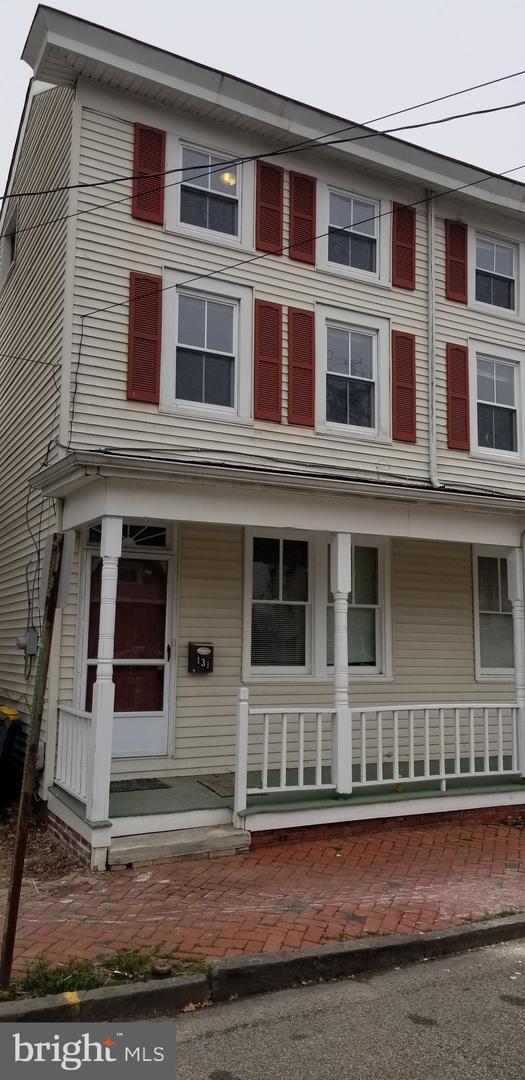 131 N Main St — photo