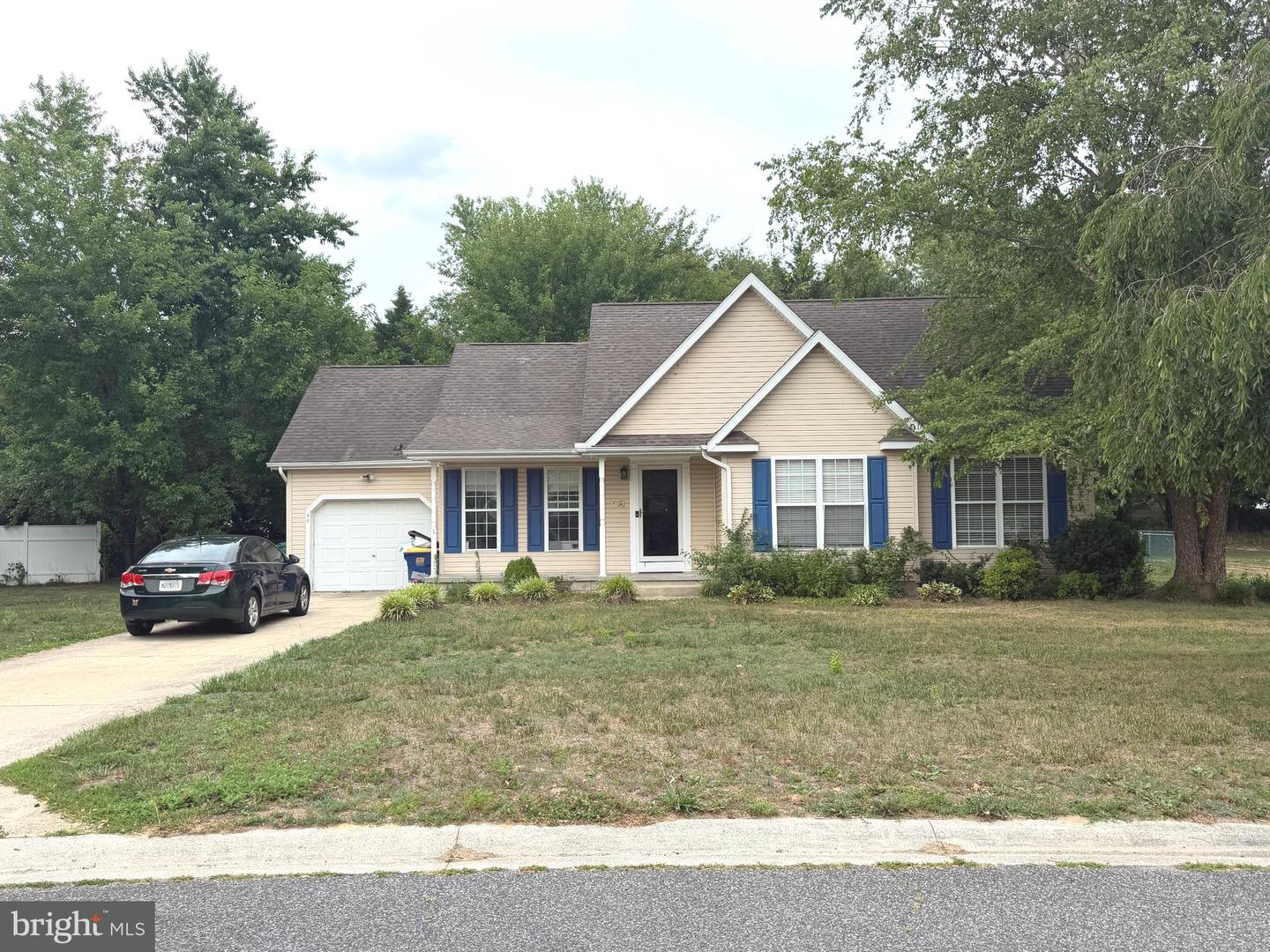 44 N Ember Dr — photo