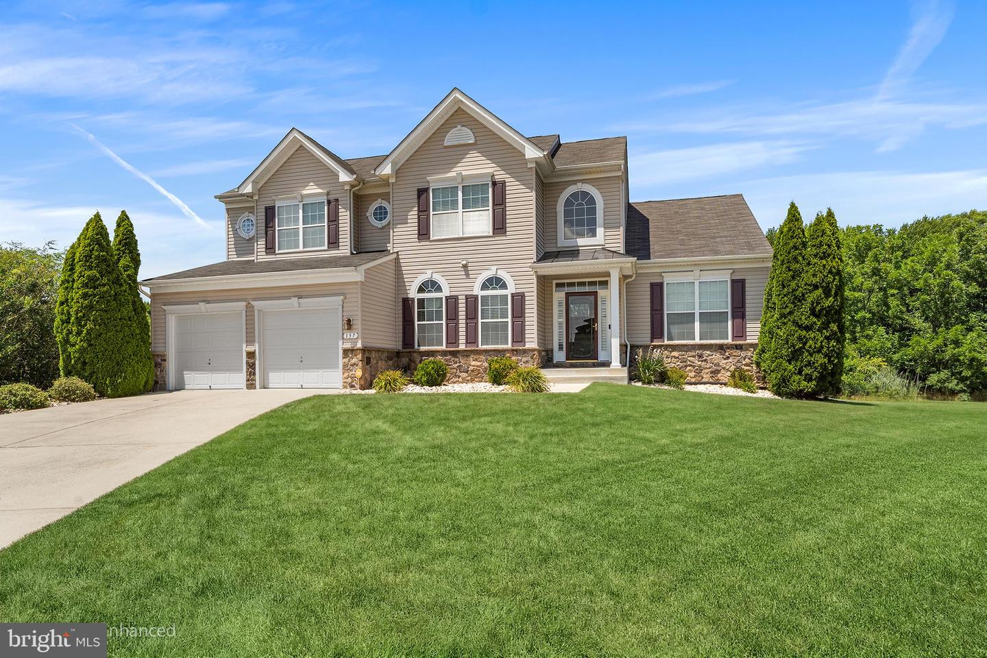 157 Cromwell Ct — photo