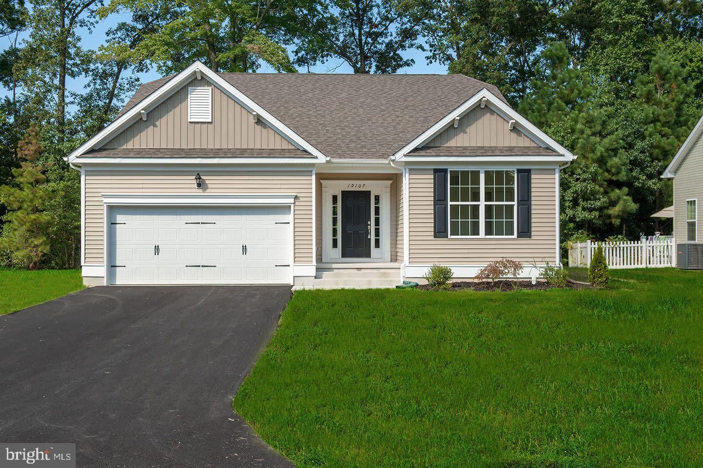 204 Cog Hill Ct — photo