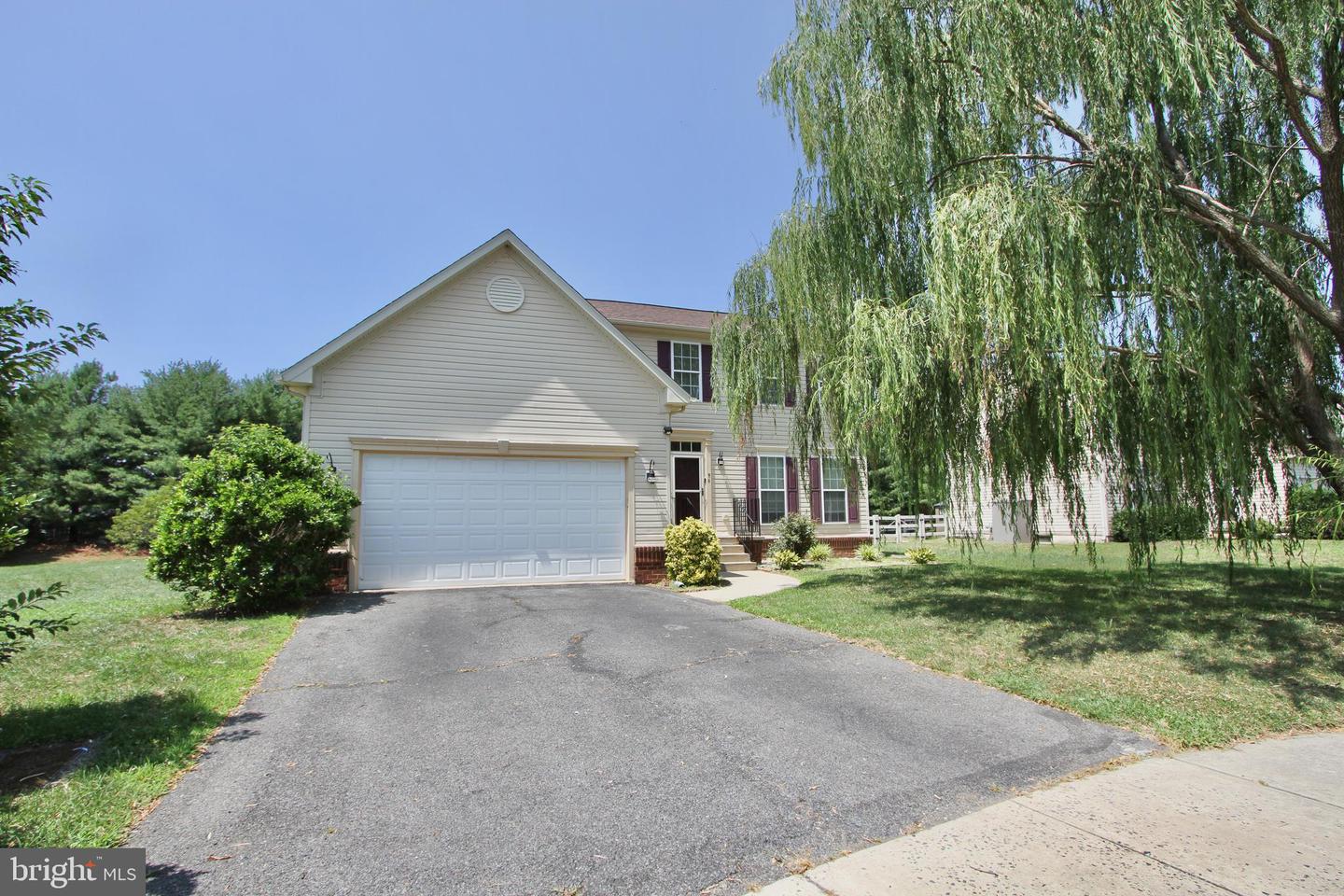 96 Southall Ct — photo