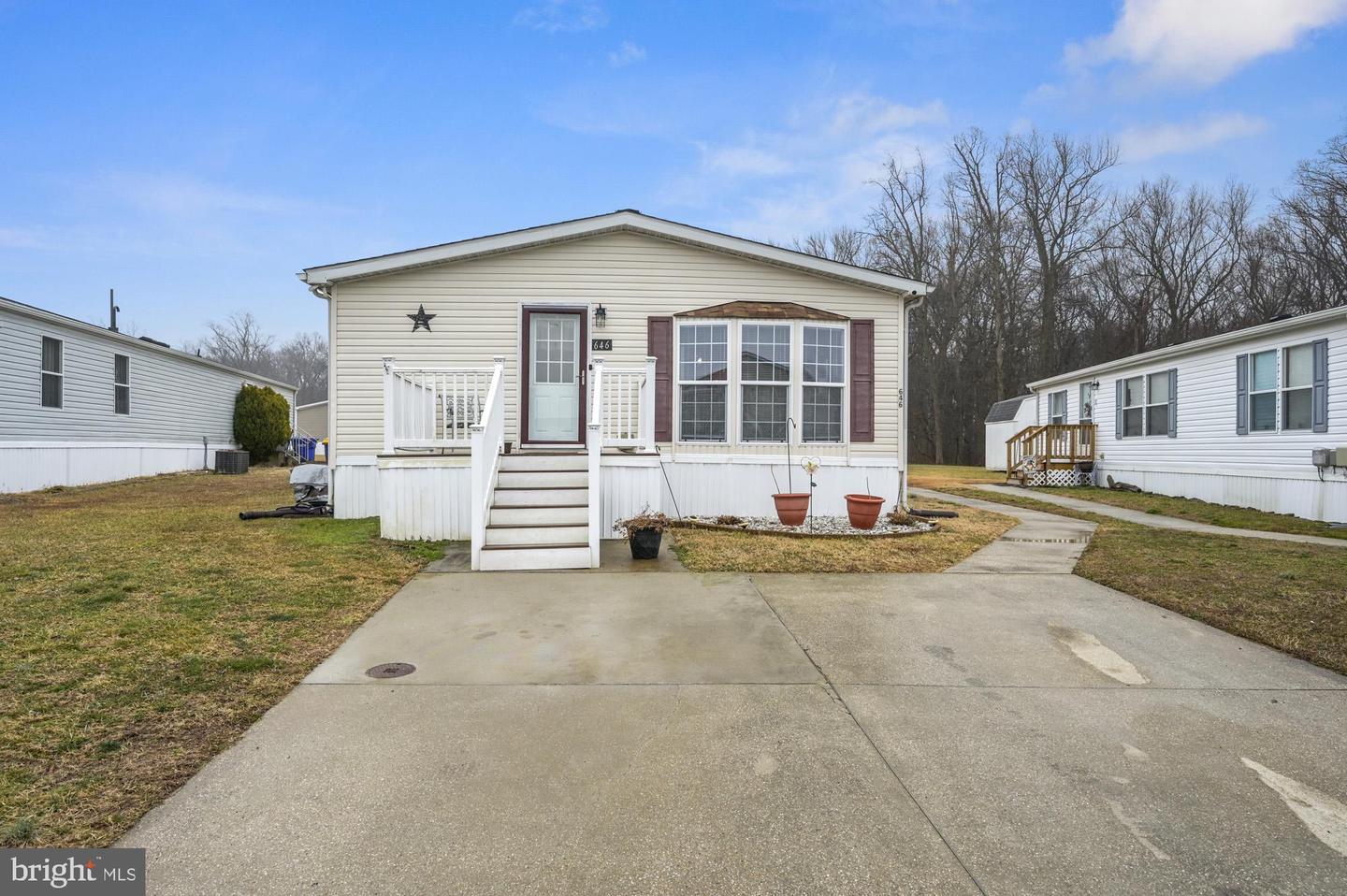646 Fox Pointe Dr #71 — photo
