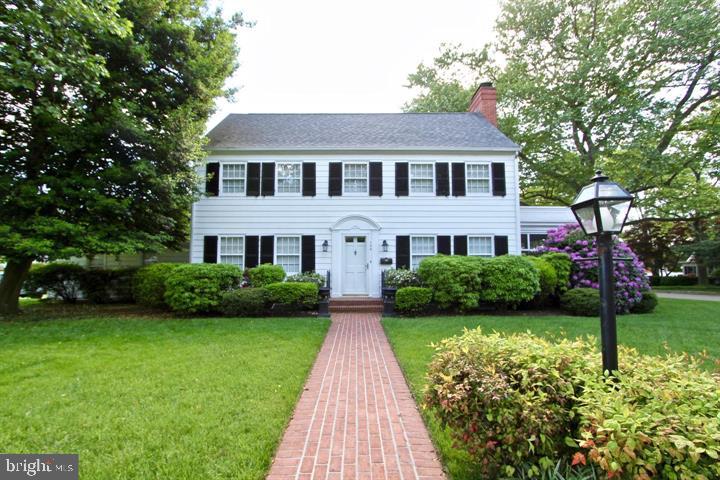 104 Bayard Ave — photo