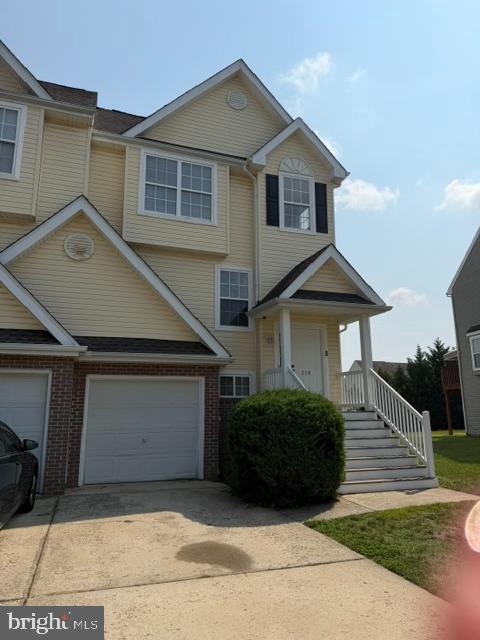 319 Paradee Dr — photo