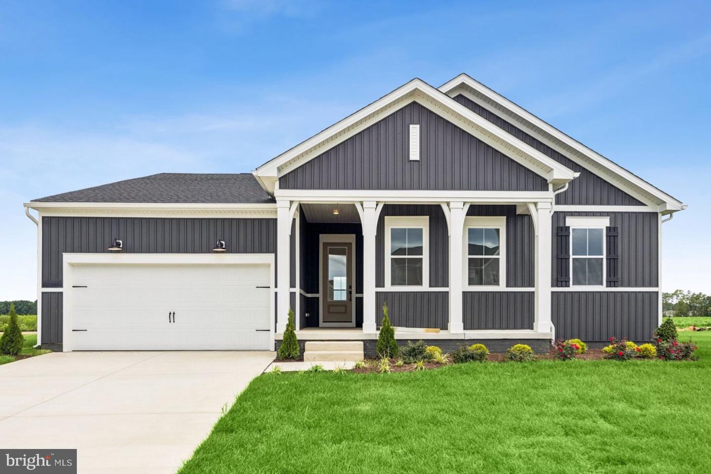 562 Winding Wood Dr — photo