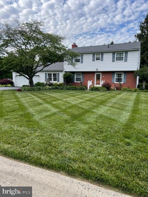 93 S Fairfield Dr — photo