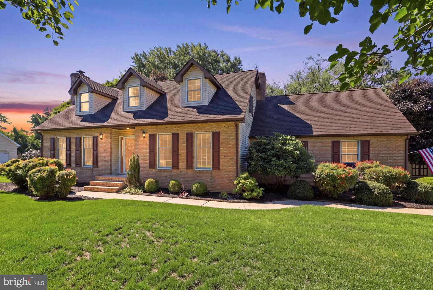130 Applewood Dr — photo