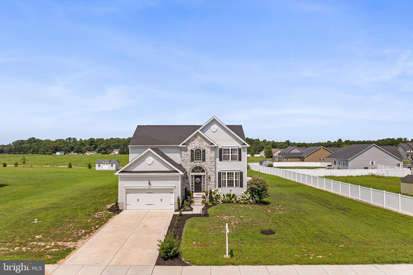 395 Keggin Dr — photo