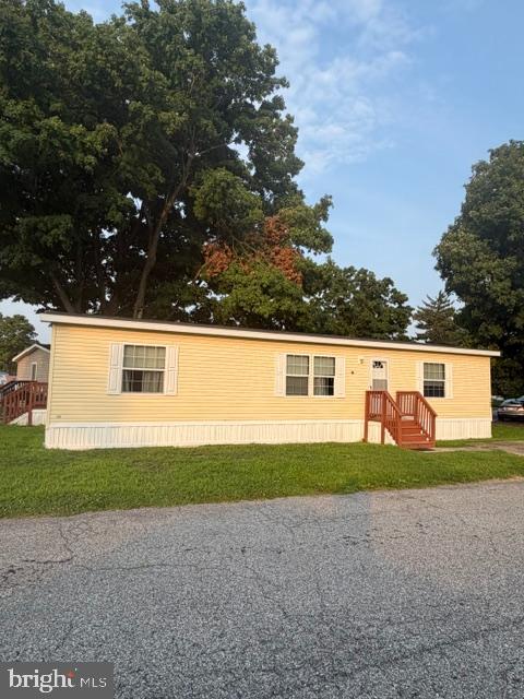 160 Maple Dr #160 — photo