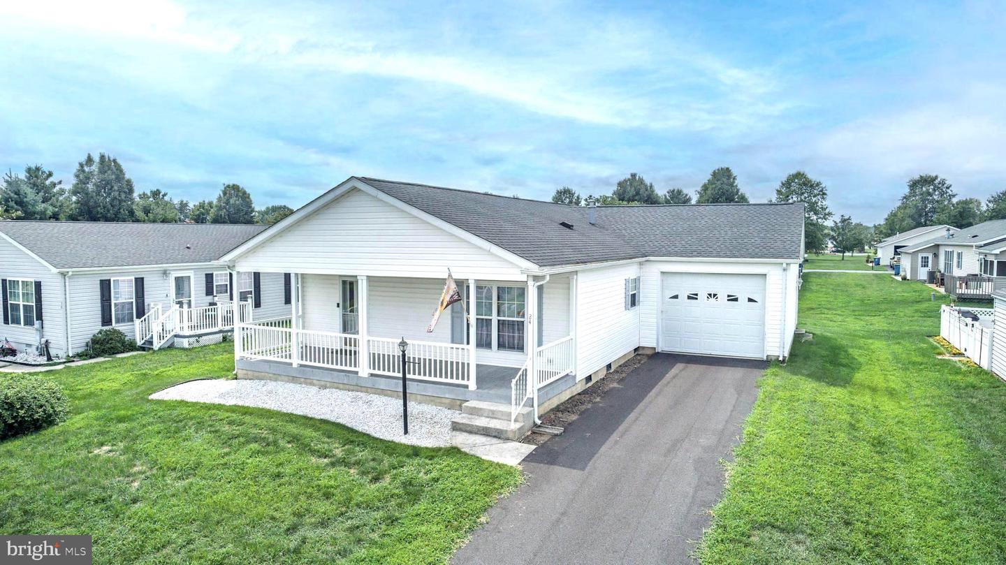 24 S Stetson Ln #210 — photo