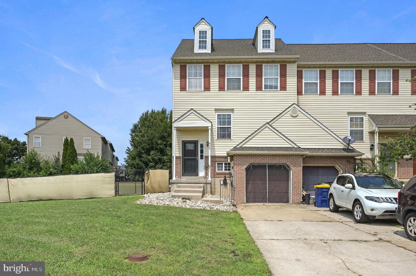 415 Charring Cross Dr — photo