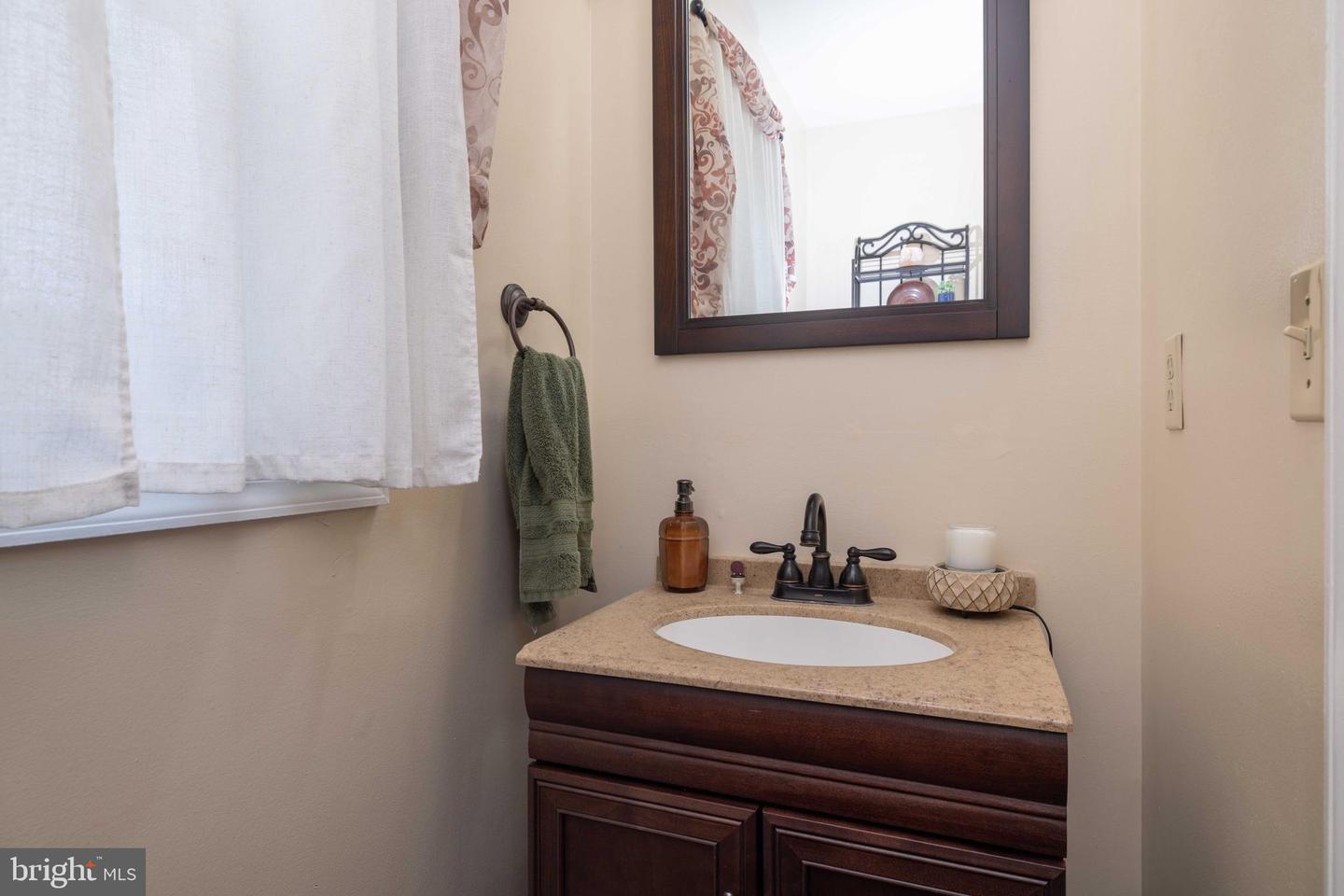 15 Drew Ct — photo