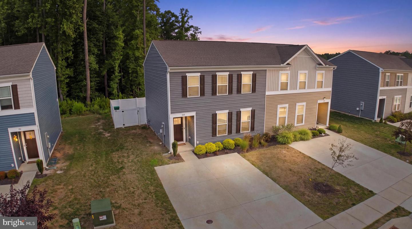 329 Currant Cir — photo