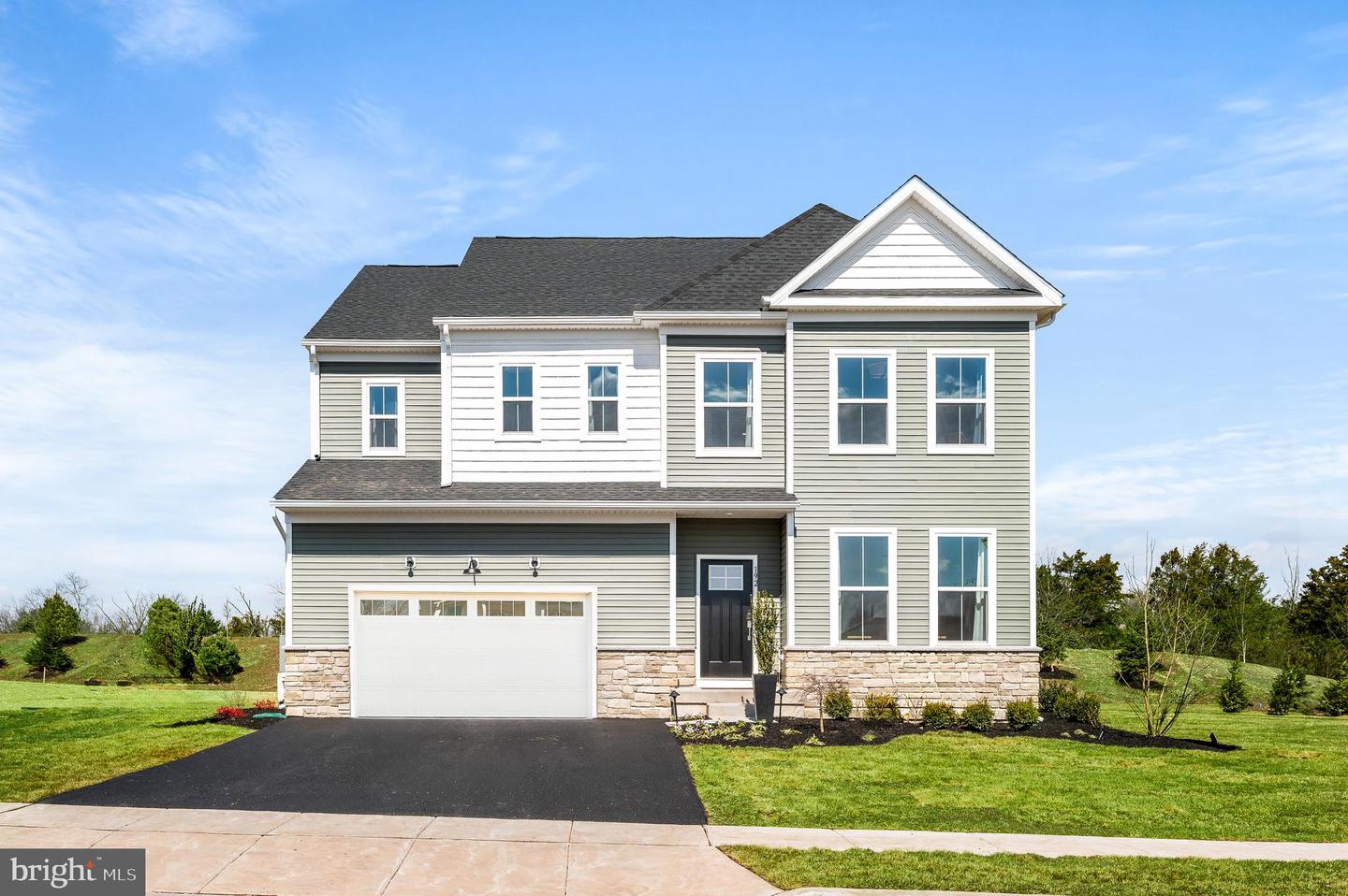 132 Wicklow Dr — photo