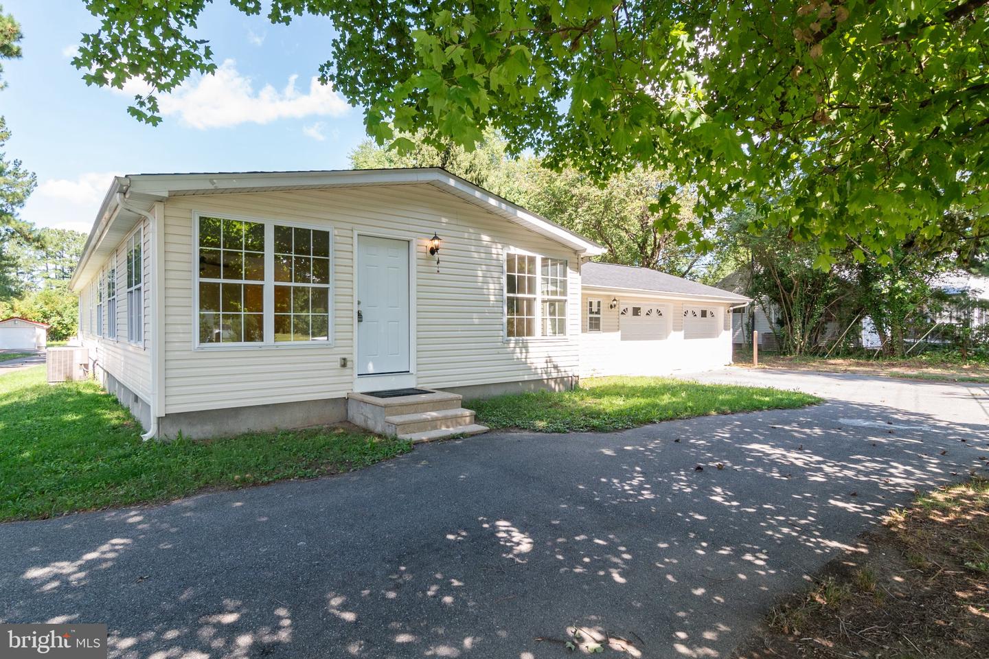 3351 W Denneys Rd — photo