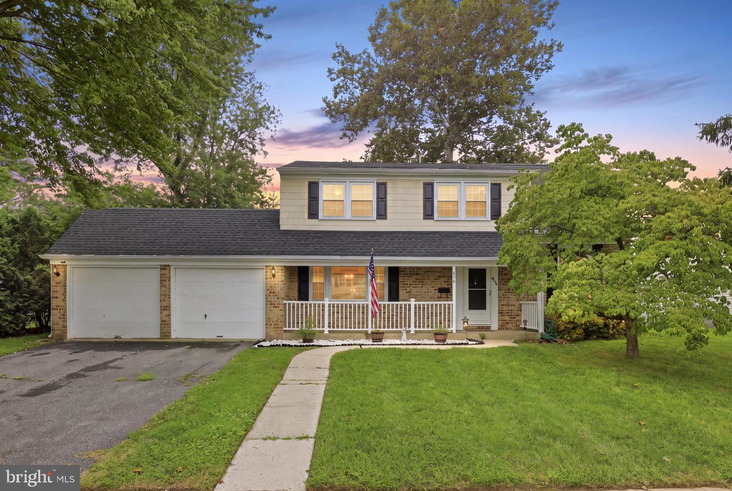 848 Schoolhouse Ln — photo
