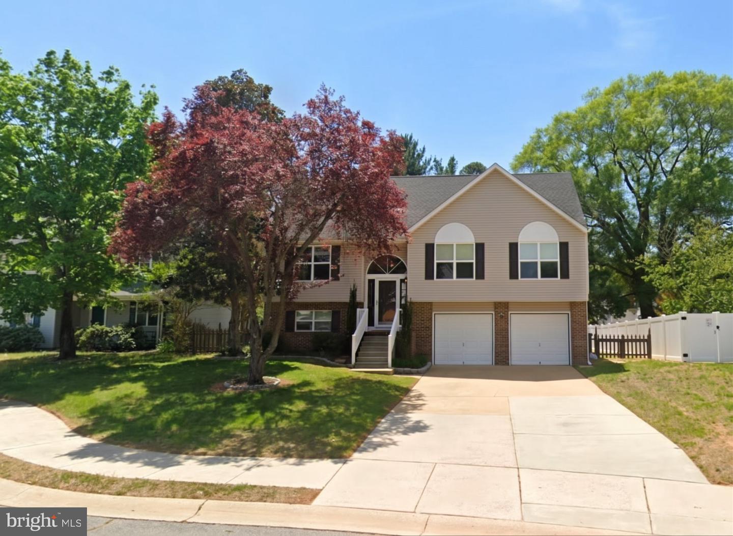 920 Blair Ct — photo