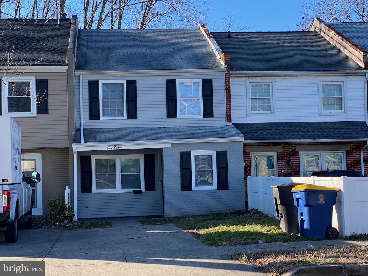 496 Barrister Pl — photo