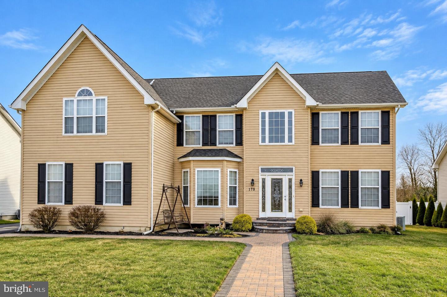 178 Southern View Dr — photo