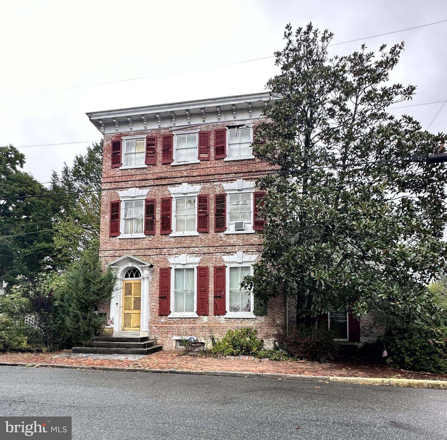 204 W Mt Vernon St — photo