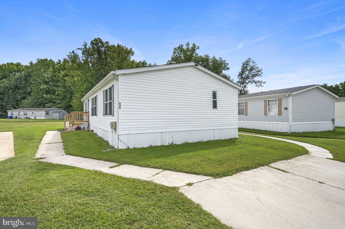638 Fox Pointe Dr #72 — photo
