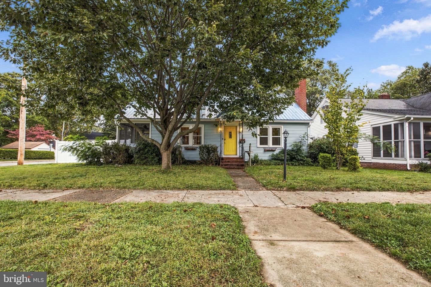 155 N American Ave — photo