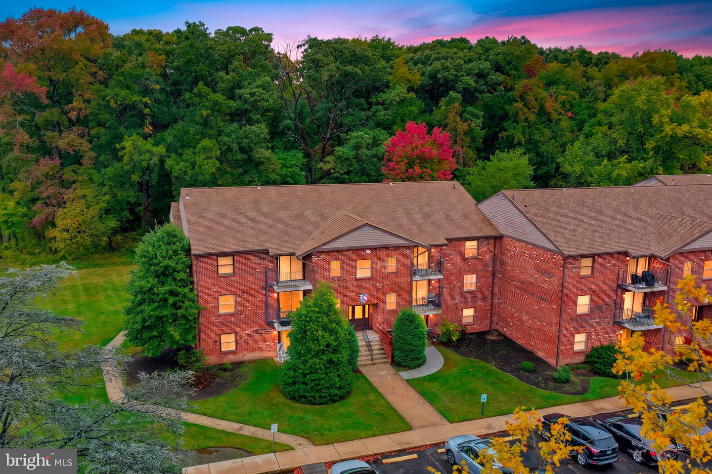 7 Atram Hall — photo