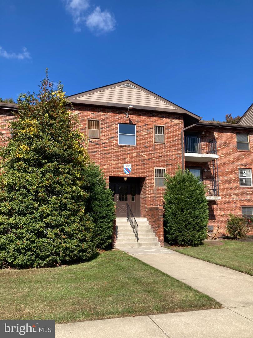 6 Atram Hall — photo