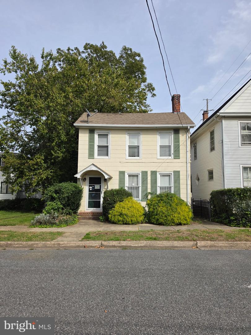 105 N American Ave — photo