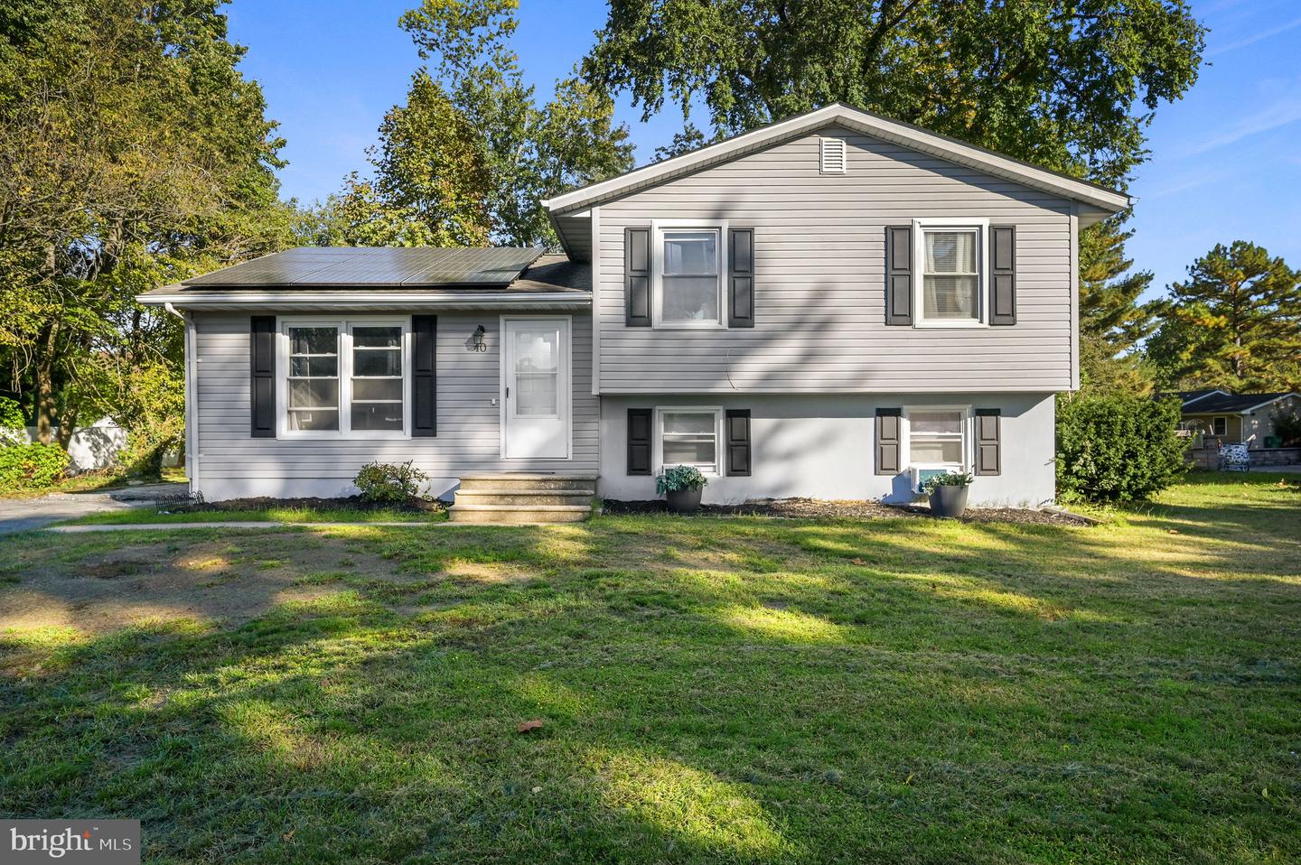 40 W Inner Cir — photo