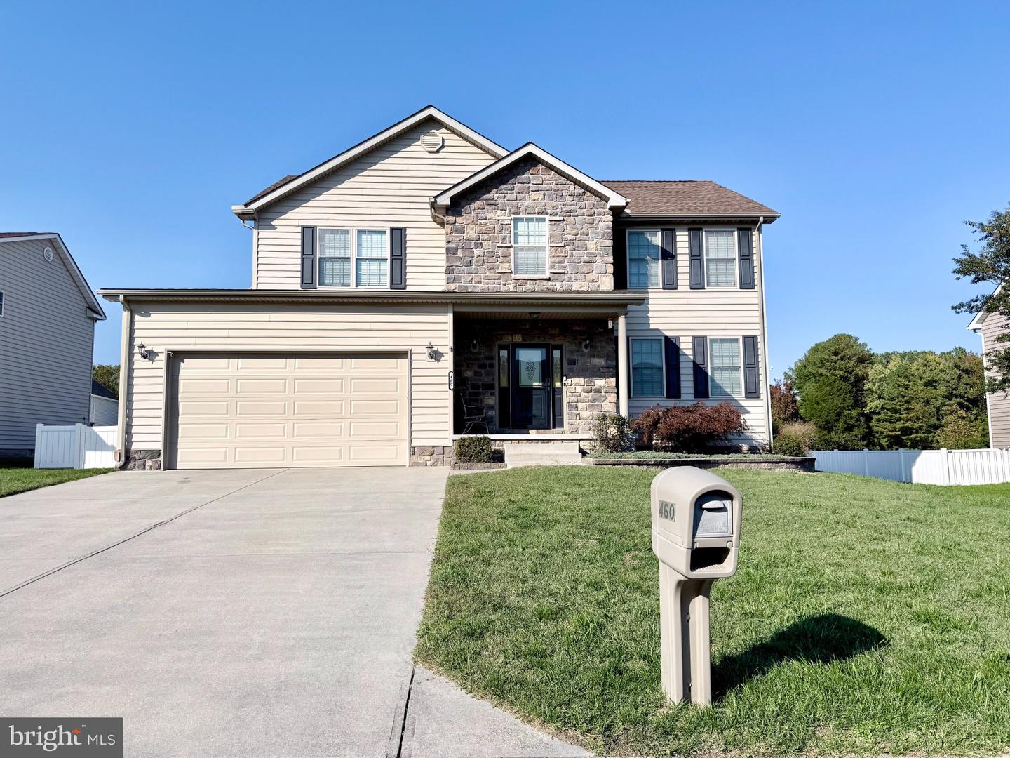 460 Stone Ridge Dr — photo