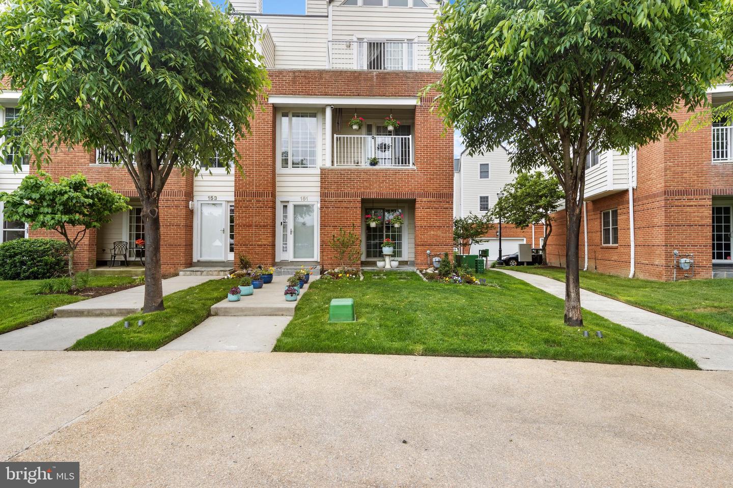 151 Christina Landing Dr — photo