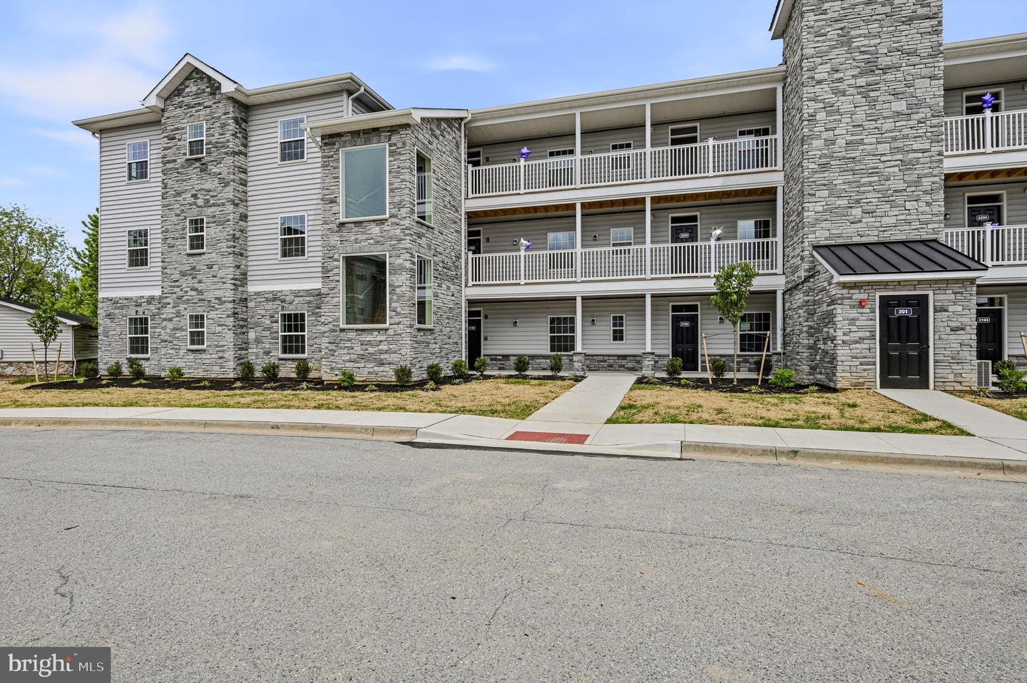 201 Colonial Downs Ct #2101 — photo