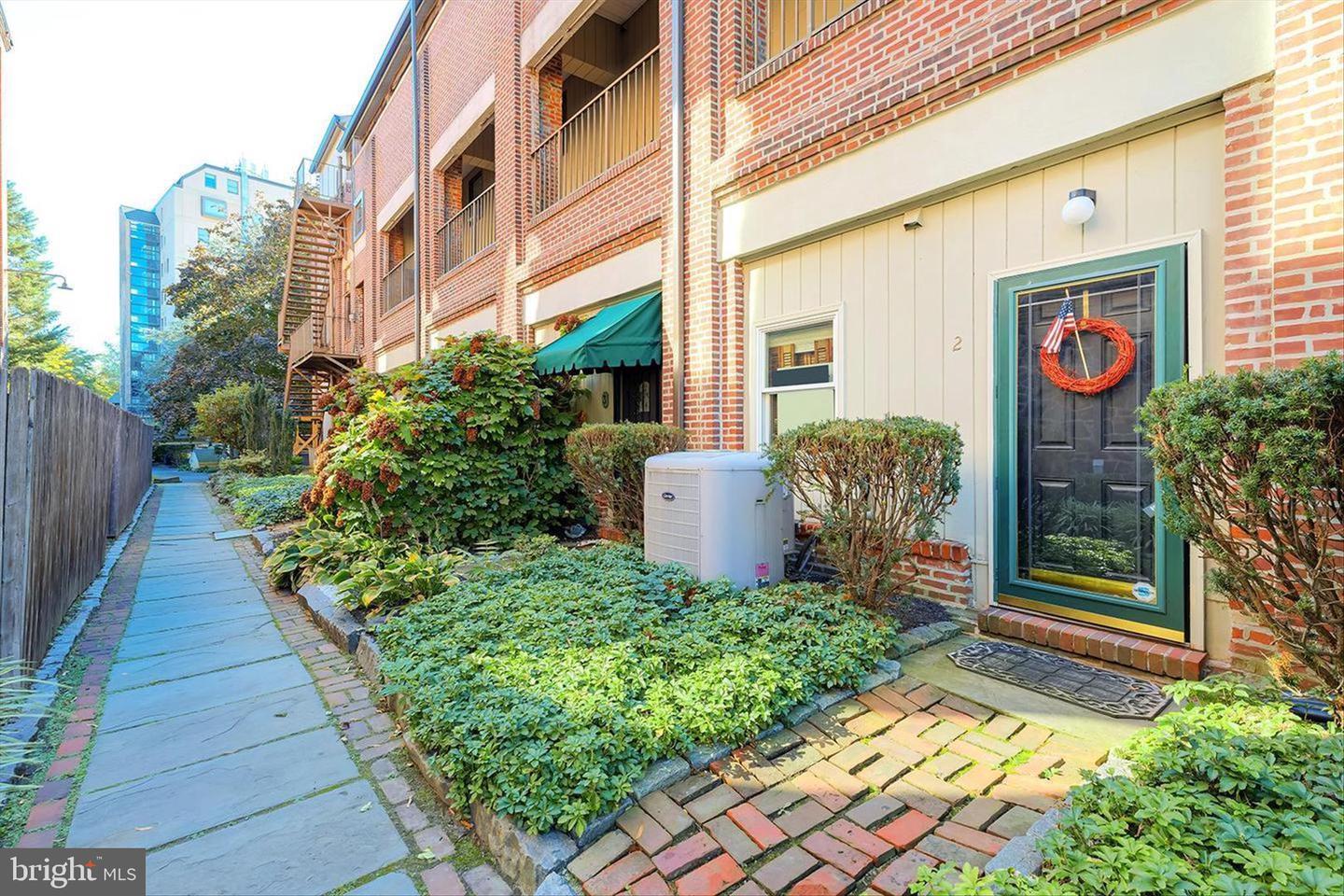 1880 Superfine Ln #2 — photo