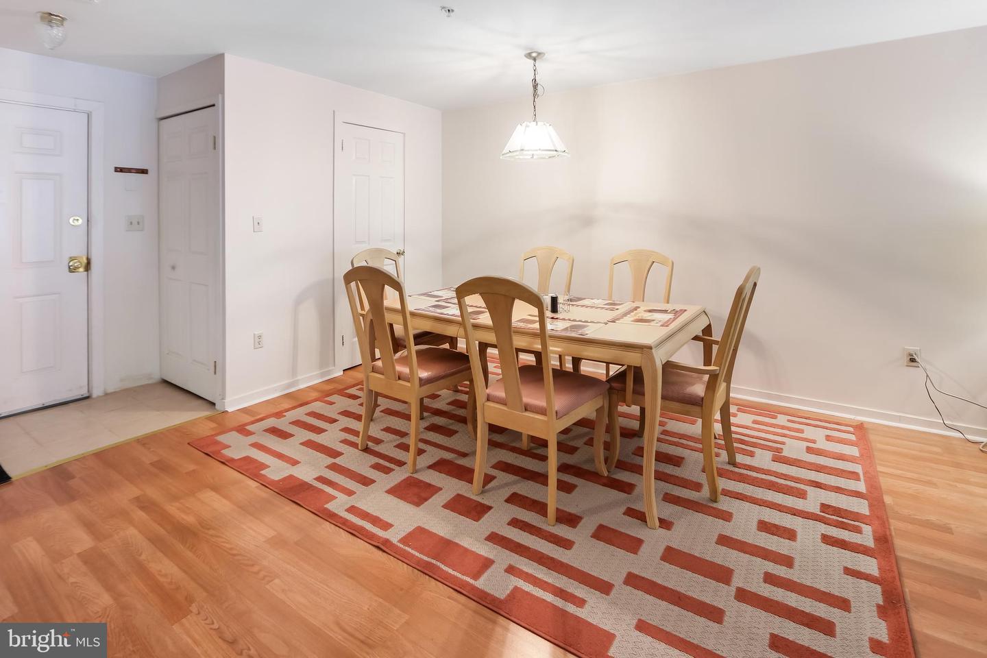 1025-Unit N Madison St #109 — photo
