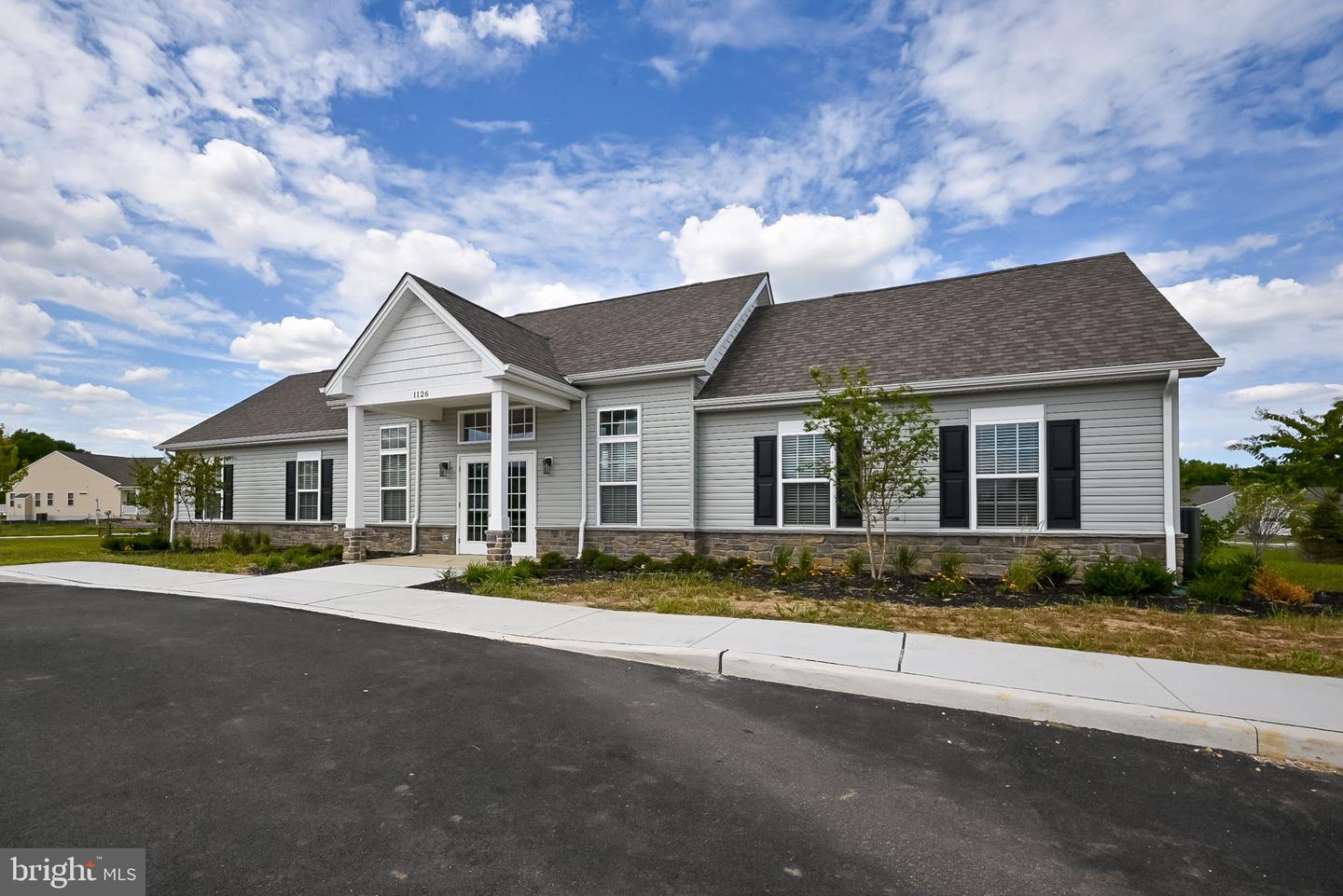 1003 Robinson Rd — photo