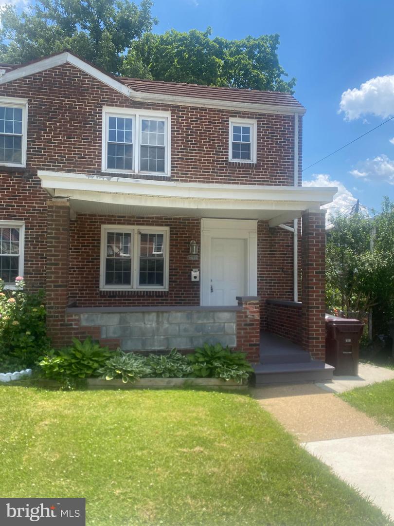 2900 N Madison St — photo