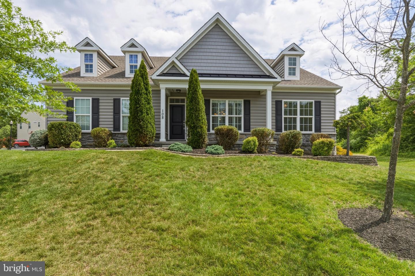 108 Green Forest Dr — photo