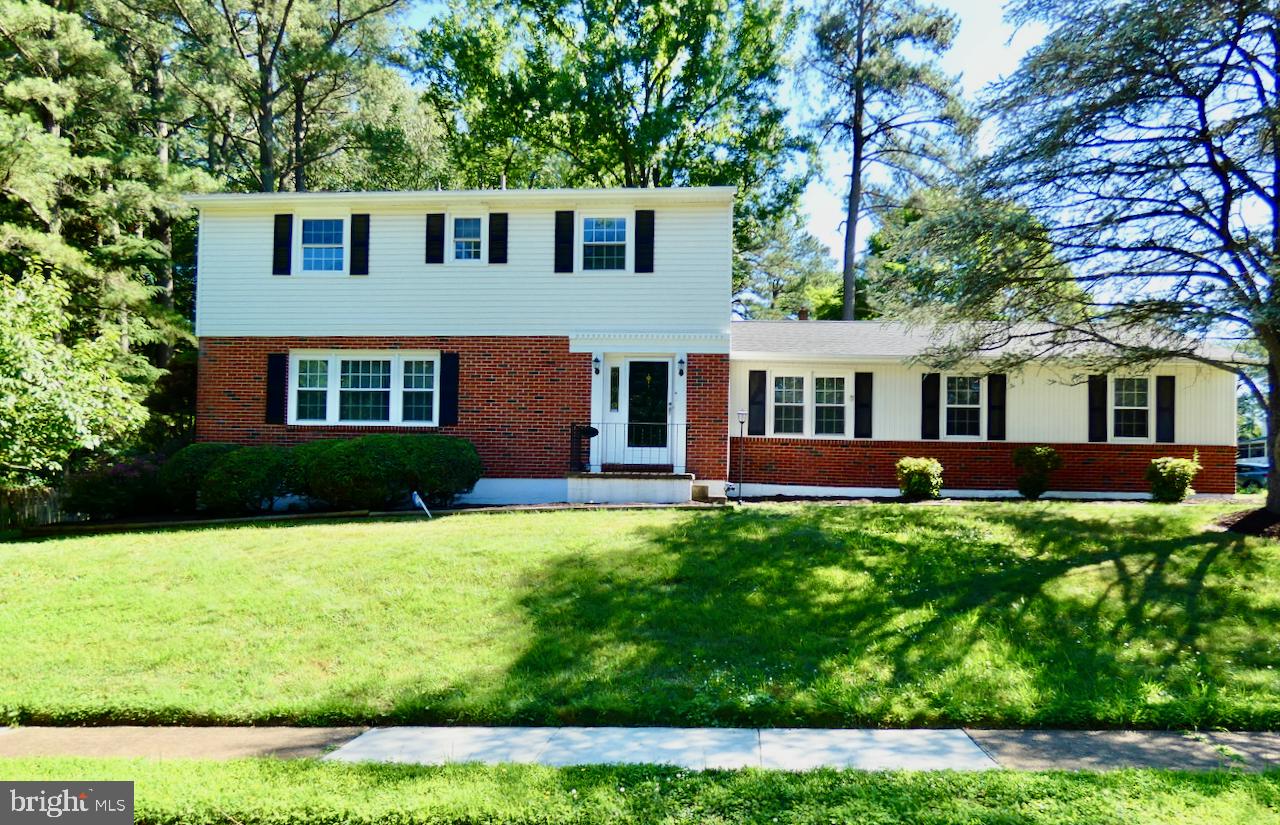 808 Rock Ln — photo