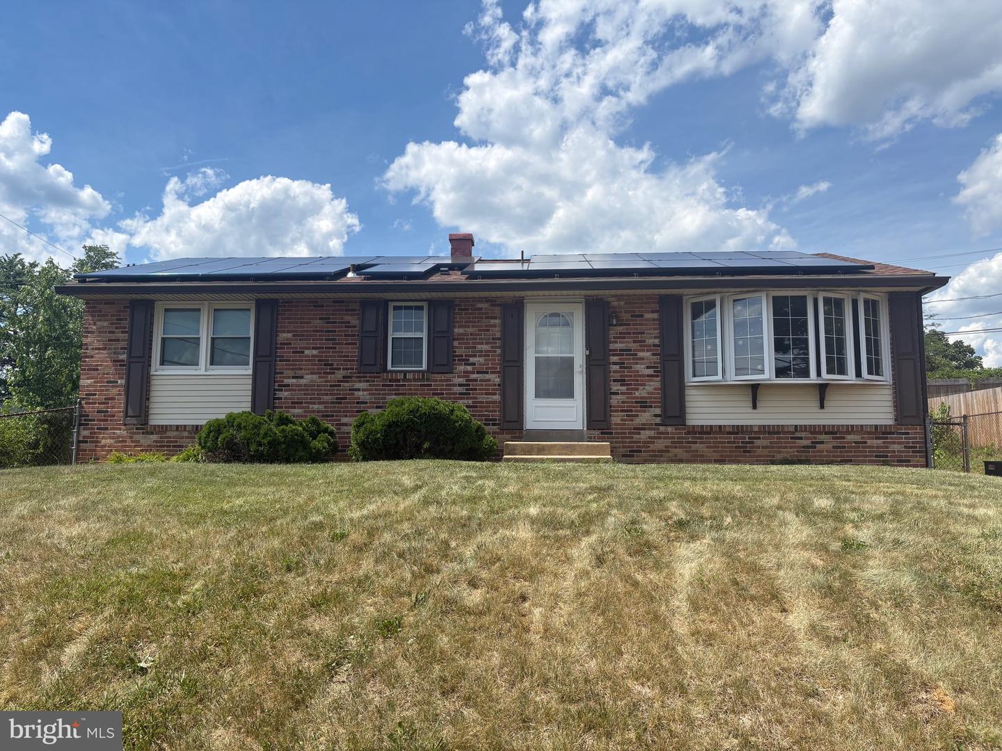 302 Brewster Dr — photo