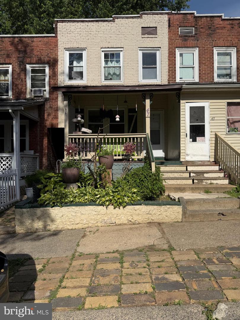 47 Denham Avenue — photo