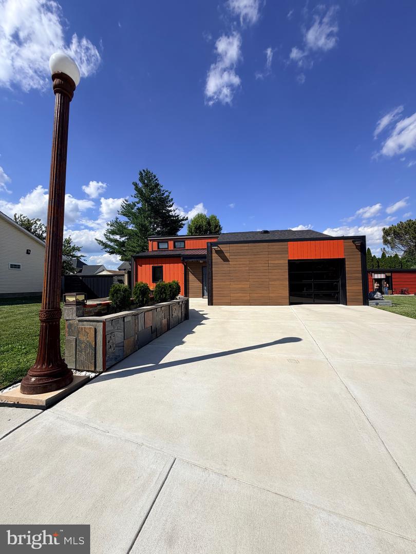 13 Ferris Ct — photo