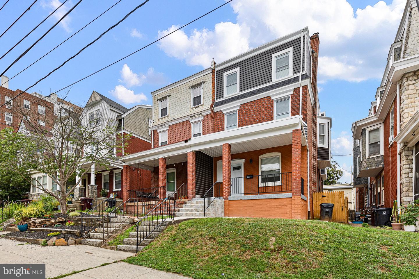 1515 N Franklin St — photo
