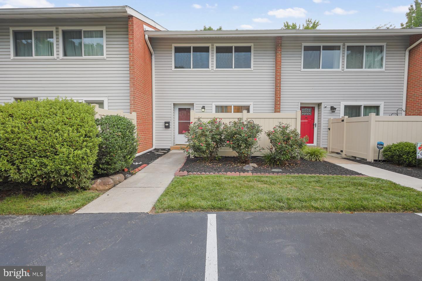 8 Mallow Pl — photo