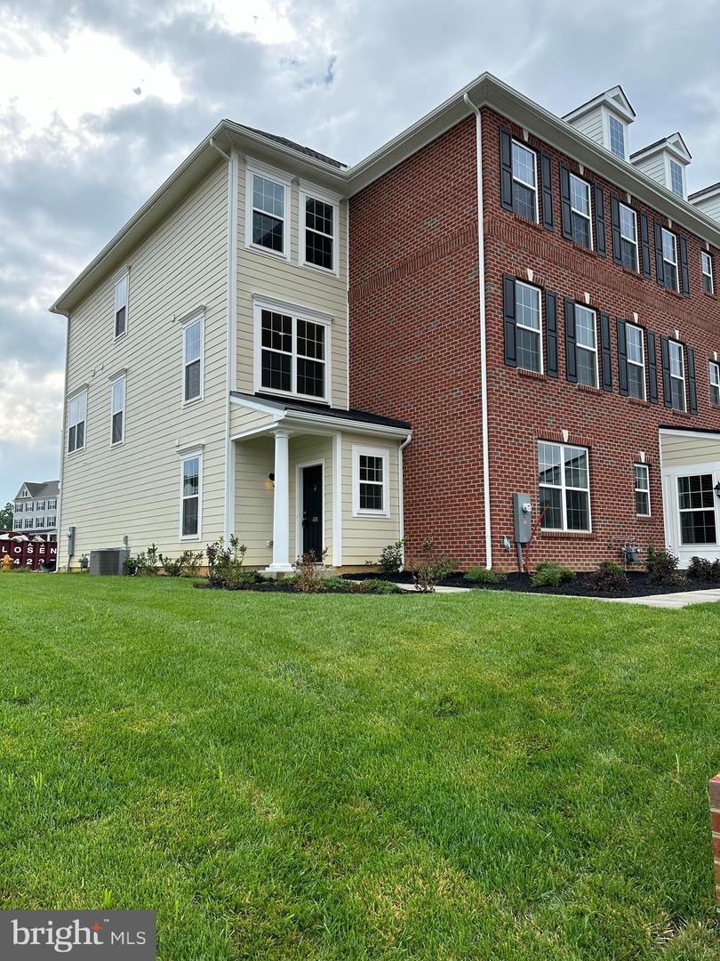 401 Lenape Way — photo