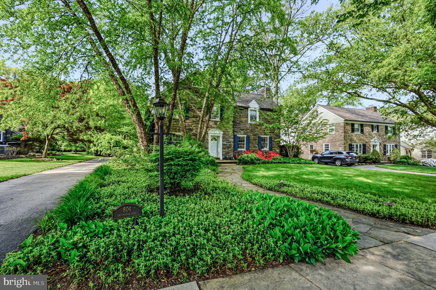 804 Greenwood Rd — photo