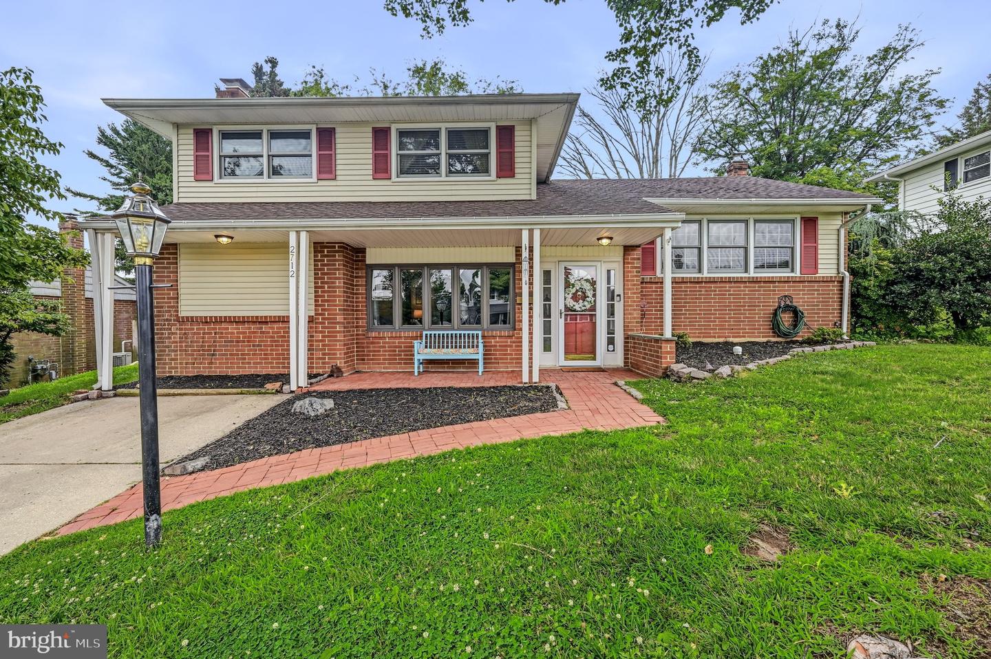 2712 Fawkes Dr — photo
