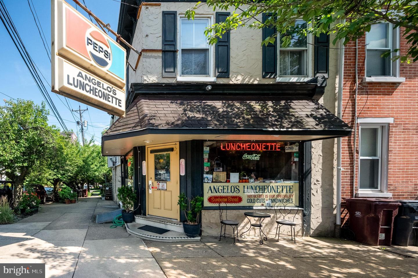 1722 N Scott St — photo